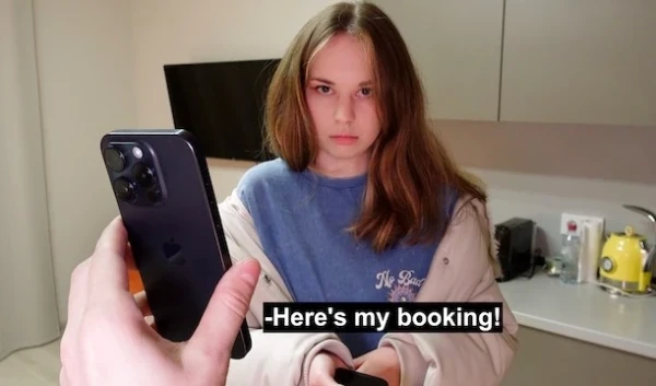 Заночевал со случайно студенткой в одной студии! Ночью предложила мне секс...